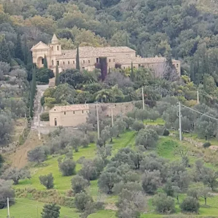 Badolato Panoramic House